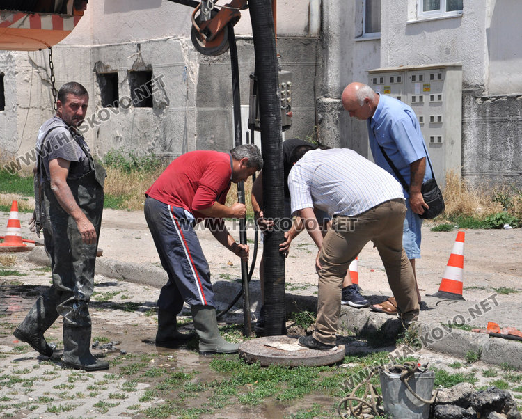 Теч от затлачена канализация вмириса Орфей
