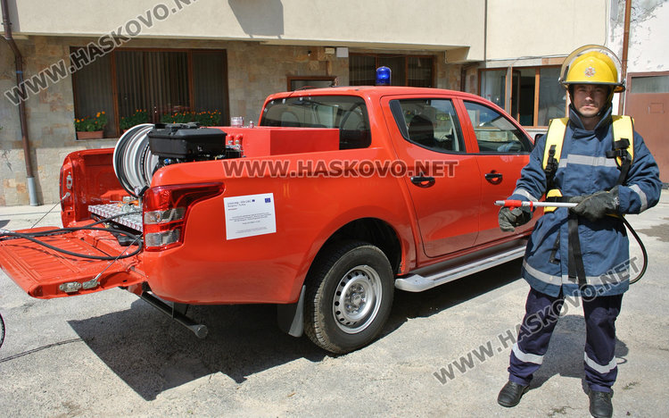 Хасковската пожарна с три нови автомобила за борба с низови горски пожари