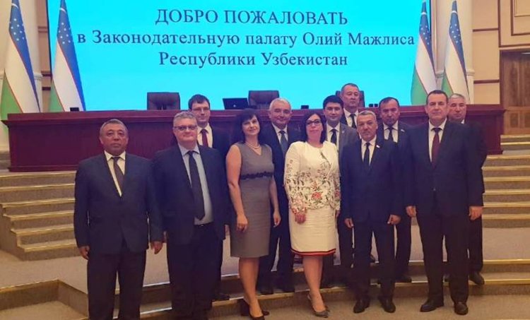 Д-р Даниела Дариткова беше на посещение в Узбекистан, там харесали нашите закони за здравеопазване