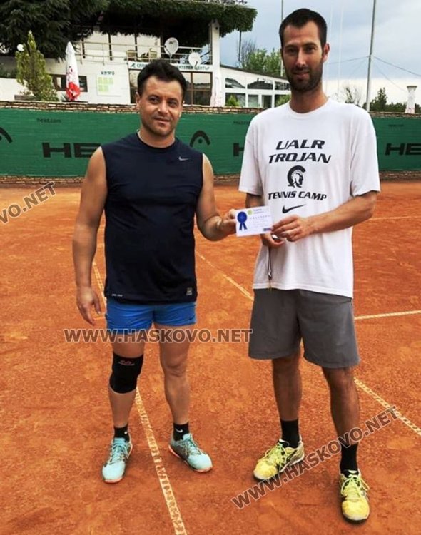 Тенис турнир събра любители на кортовете в „Кенана”