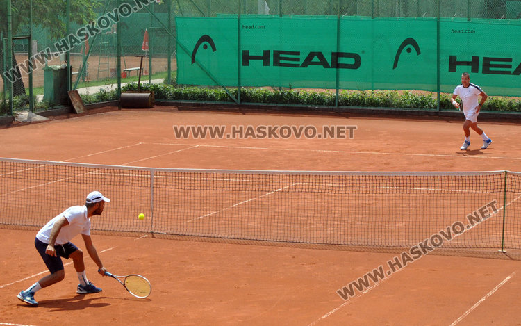 Тенис турнир събра любители на кортовете в „Кенана”