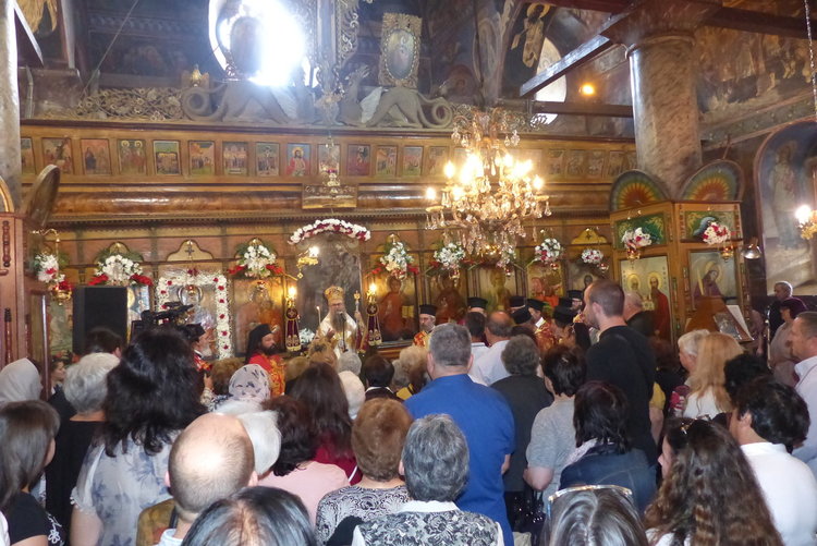 Пловдивският митрополит пожела мир, силна вяра и предпазване от бедствия за всички родопчани