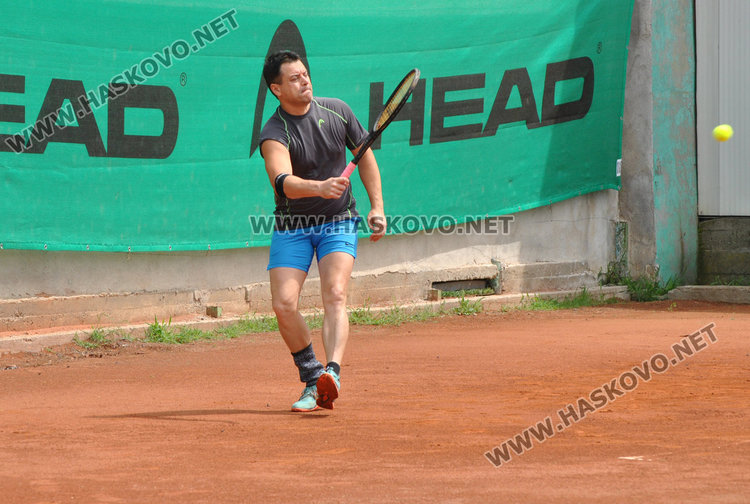 Тенис турнир събра любители на кортовете в „Кенана”