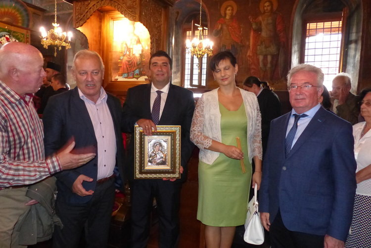 Пловдивският митрополит пожела мир, силна вяра и предпазване от бедствия за всички родопчани