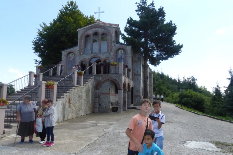 Смолянски деца на Кръстова гора: Тук Бог те прегръща