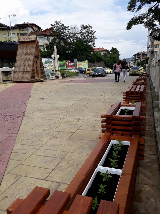 Опасват Смолян с камери за видеонаблюдение, вандалите не спират да трошат и крадат