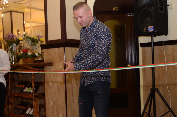 Култовият ресторант „Москва“ отново възкръсна за живот, амбицията е отново да бъде любимия за кърджалийци