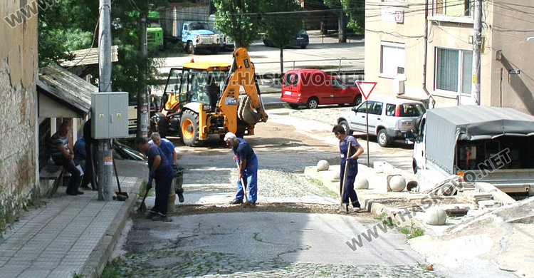 Пороят в неделя отнесе насипа от аварията на ул. „Кавала“