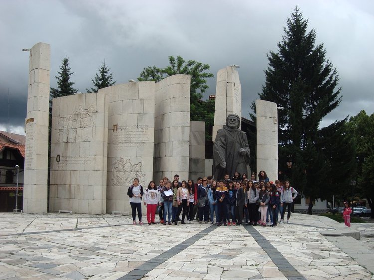 Eдноседмично изнесено лятно училище в Банско за кирилоиметодиевци