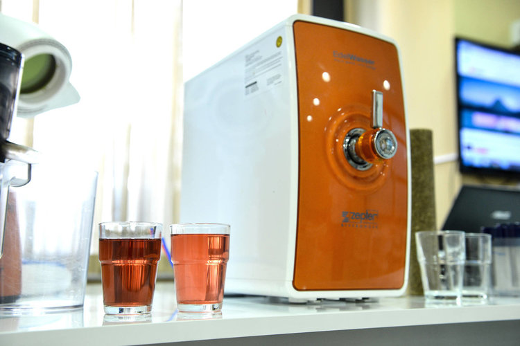 Има решение на проблема с питейната вода с уредите за пречистване  Aqueena Pro и Edel Wasser