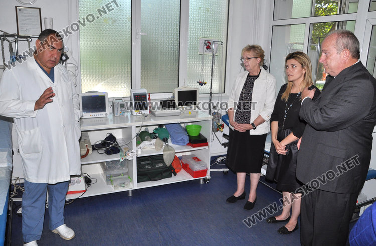 Мормони от Тексас дариха апаратура за 15 бона на хасковската болница