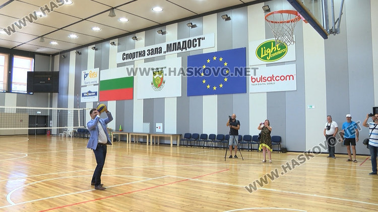  „Младост“ с фен зона, фитнес и сауна 