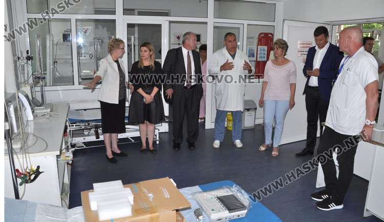 Мормони от Тексас дариха апаратура за 15 бона на хасковската болница