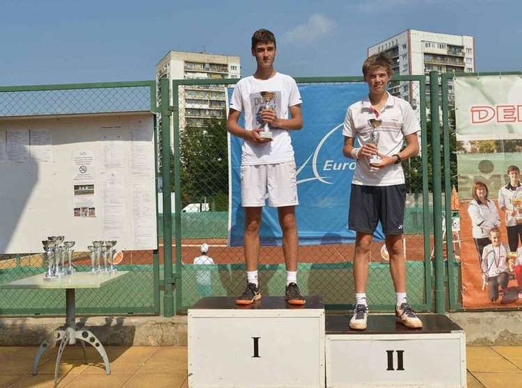 Мерт Рамадан триумфира на „Dema Cup"