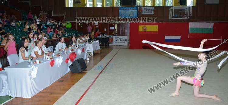 Кралицата на Аида прие грациите в първия турнир на Хасково