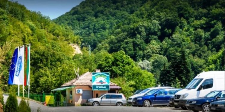 Полицията разследва повреда на водопровода за Михалково и газираната вода 