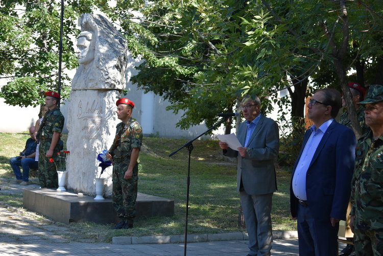 Асеновград отдаде почит на Апостола на свободата 