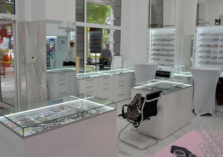 Очен център „Верея Optic Store“ отвори врати в Димитровград