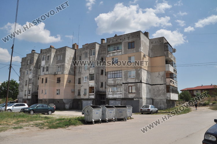 Общината разкопа парцела на Фикрет за детска площадка