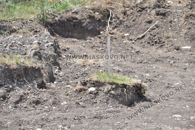 Общината разкопа парцела на Фикрет за детска площадка