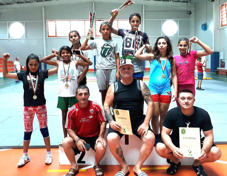 Боркините от Симеоновград №1 на държавните игри, Тополовград – втори