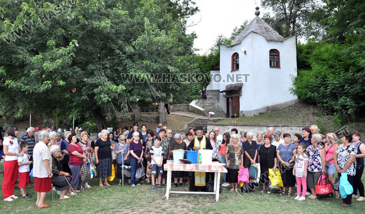 Тържествен водосвет и курбан за Илинден във Въгларово