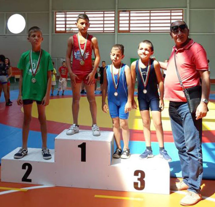 Боркините от Симеоновград №1 на държавните игри, Тополовград – втори