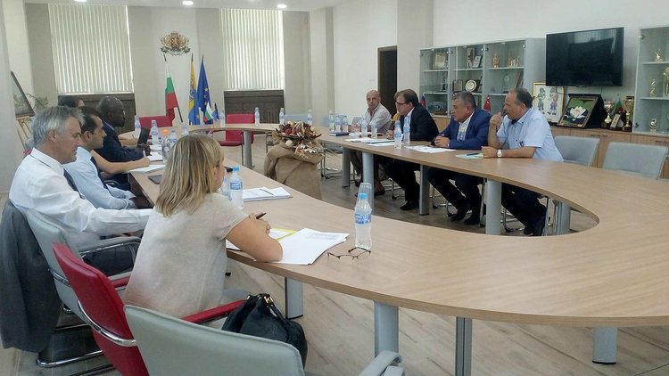 Емил Караиванов се срещна с представители на МВФ