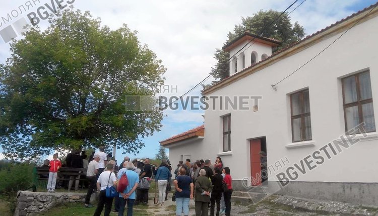 „Сънувана“ родопска църква за пръв път от век отбеляза храмов празник с истинска камбана