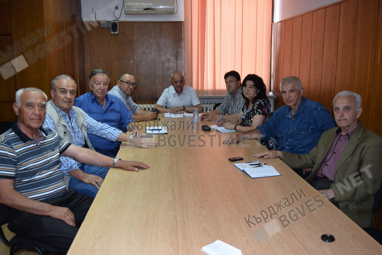Общественият съвет внася информация за дейността си в местния парламент, отчита се пред  кърджалийци