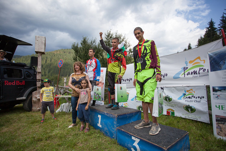 Фаворитът във велосъстезанието над Чепеларе взе 3.4 км за 4 минути