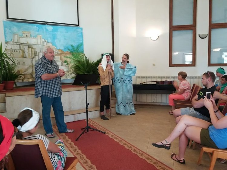 Започна Ваканционното училище, посветено на "Отче наш"