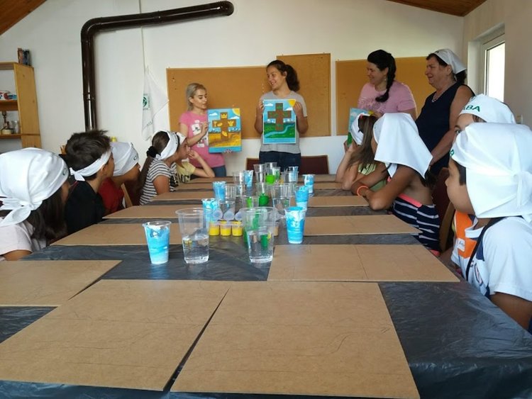 Започна Ваканционното училище, посветено на "Отче наш"