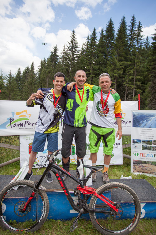 Фаворитът във велосъстезанието над Чепеларе взе 3.4 км за 4 минути