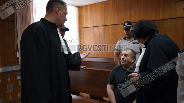 Обвинен за убийство се разкрещя в съда, делото се отложи за септември