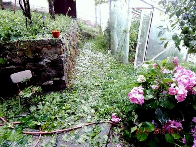 Най-малко четвърт милион лева са щетите от пороя и градушката в Община Баните