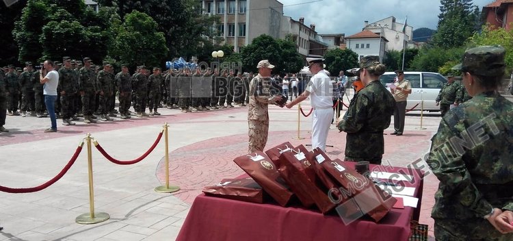 С военен ритуал посрещнаха военните от последната мисия в Афганистан