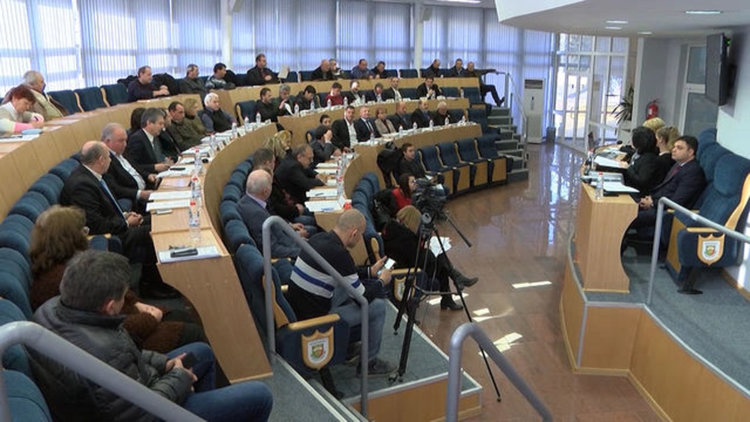 Общински служители ще обикалят града с електрически триколки 