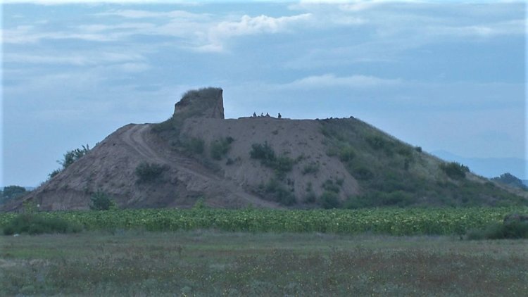 Огромна тракийска гробница открита край пловдивско село
