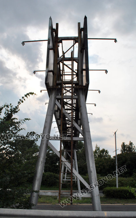18-годишен загина след падане от транспарант в Хасково
