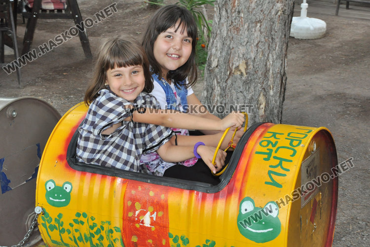 Деца се учат на толерантност в горския кът край Книжовник