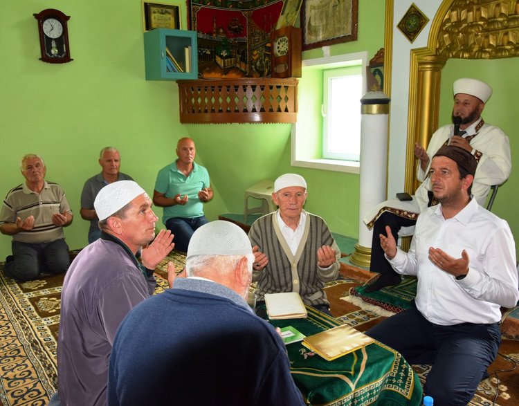 5 725 лева бяха събрани по време на наддаване и дарения на традиционния събор-мевлид в Русалско