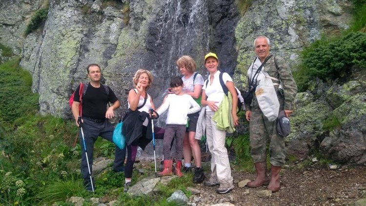 Смолянчани изкачиха най-високия връх в Стара планина за 101 -я рожден ден на ТД "Карлък"