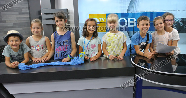 Децата от лятната занималня по пътя на новините в Haskovo.net и еTV