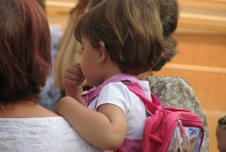 От 2019 децата без родител с нови помощи