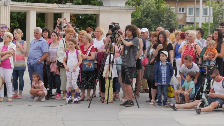 Младежи ще снимат документален филм за село Дъждовница и пещерата Утробата