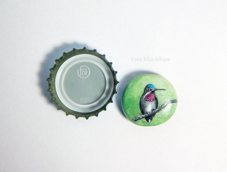 Яна Хачикян създава миниатюрни картини върху камъни /снимки/