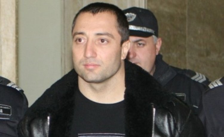 Обявиха Митьо Очите за издирване
