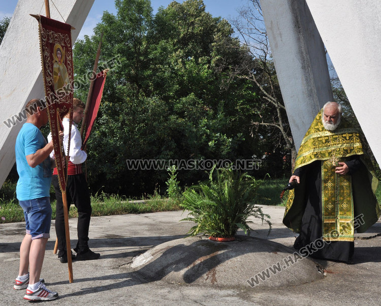 “Черноконево“ се поклони пред жертвите от "Малкия Батак"1877 година