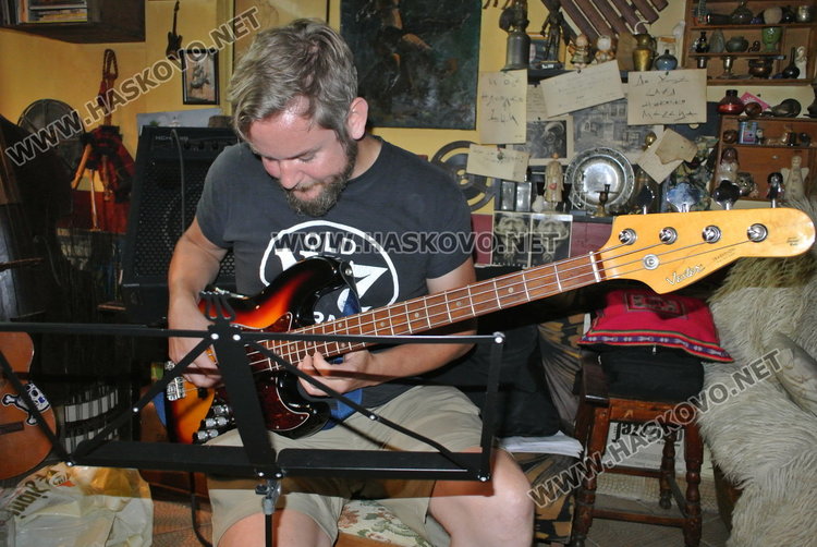  “Джаз на път“ на Дейвид Дауър трио мина през Хасково